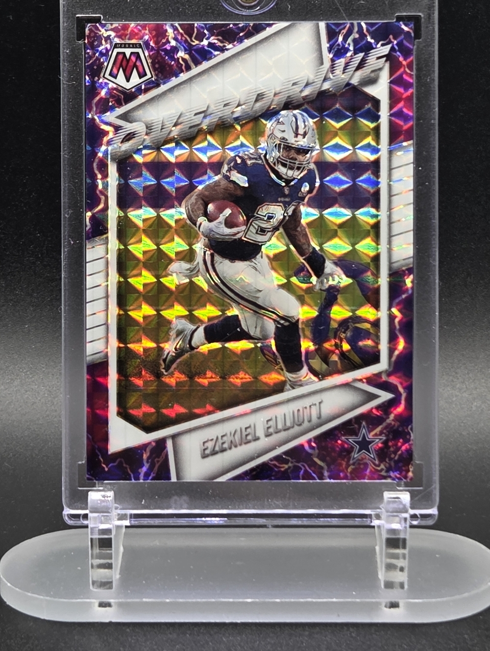 Ezekiel Elliott 2021 Mosaic OVERDRIVE Prizm 03/25 – Dallas Cowboys